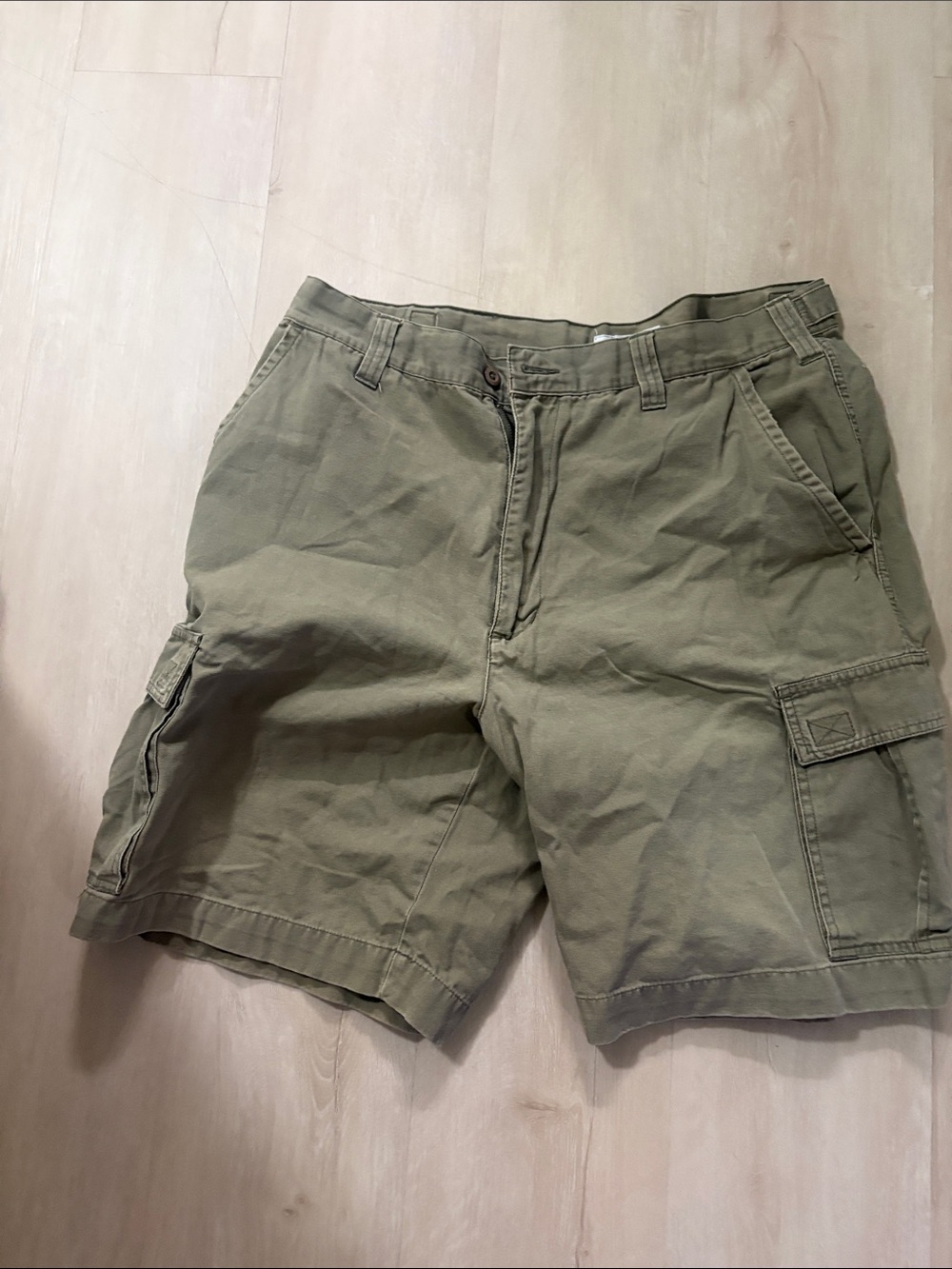 Old Navy Olive Green Cargo Shorts - Utility Pockets